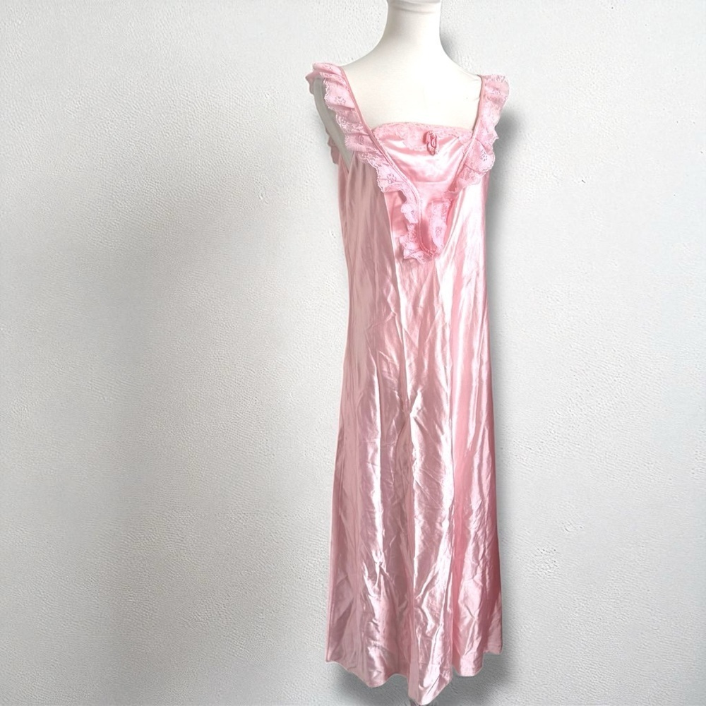 Vintage Pink Satin Lace Nightgown – 70s 80s Slip Dress Coquette Fairycore M/L